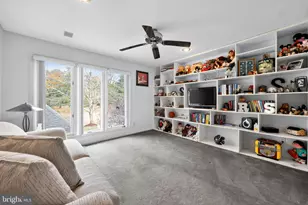 203 Sunshine Lakes Dr, Voorhees, NJ 08043 - Photo 17