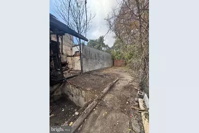 621 Ferry Avenue, Camden, NJ 08104 - Photo 3