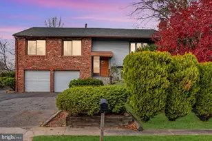 22 Pershing Ln, Sicklerville, NJ 08081 - Photo 1