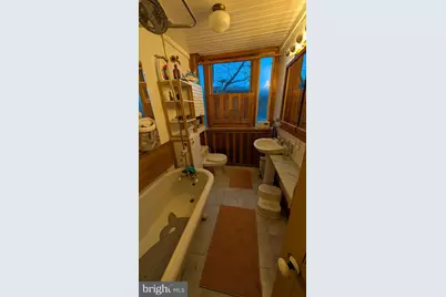 407 N 2nd Street, Camden, NJ 08102 - Photo 9