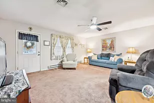 203 Elmtowne Blvd, Hammonton, NJ 08037 - Photo 7