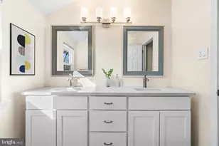 1 Holly Oak Dr, Voorhees, NJ 08043 - Photo 27