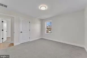 104 E Clearview Ave, Pine Hill, NJ 08021 - Photo 23