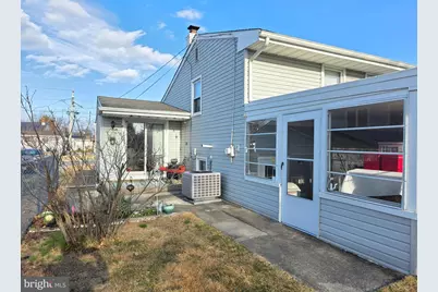 154 Sunnyside Lane, Bellmawr, NJ 08031 - Photo 5