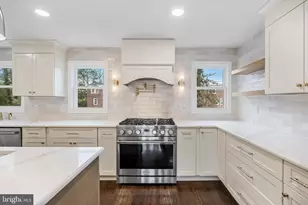 113 W Albertson Ave, Haddon Township, NJ 08108 - Photo 11