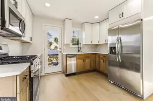 12 Cloverdale Rd, Gloucester Township, NJ 08012 - Photo 5