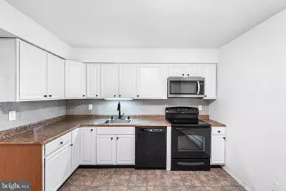 302 Bromley Est, Pine Hill, NJ 08021 - Photo 11