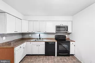 302 Bromley Estate, Pine Hill, NJ 08021 - Photo 11