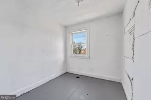 2365 S 8th St, Camden, NJ 08104 - Photo 13