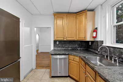 412 W Maple Avenue, Merchantville, NJ 08109 - Photo 17