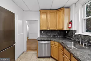 412 W Maple Ave, Merchantville, NJ 08109 - Photo 17