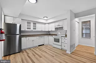 401 Shelby Ct, Sicklerville, NJ 08081 - Photo 9