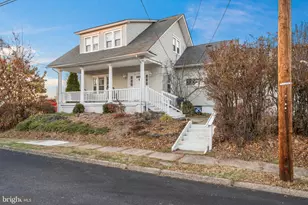 39 E 2nd Ave, Runnemede, NJ 08078 - Photo 1