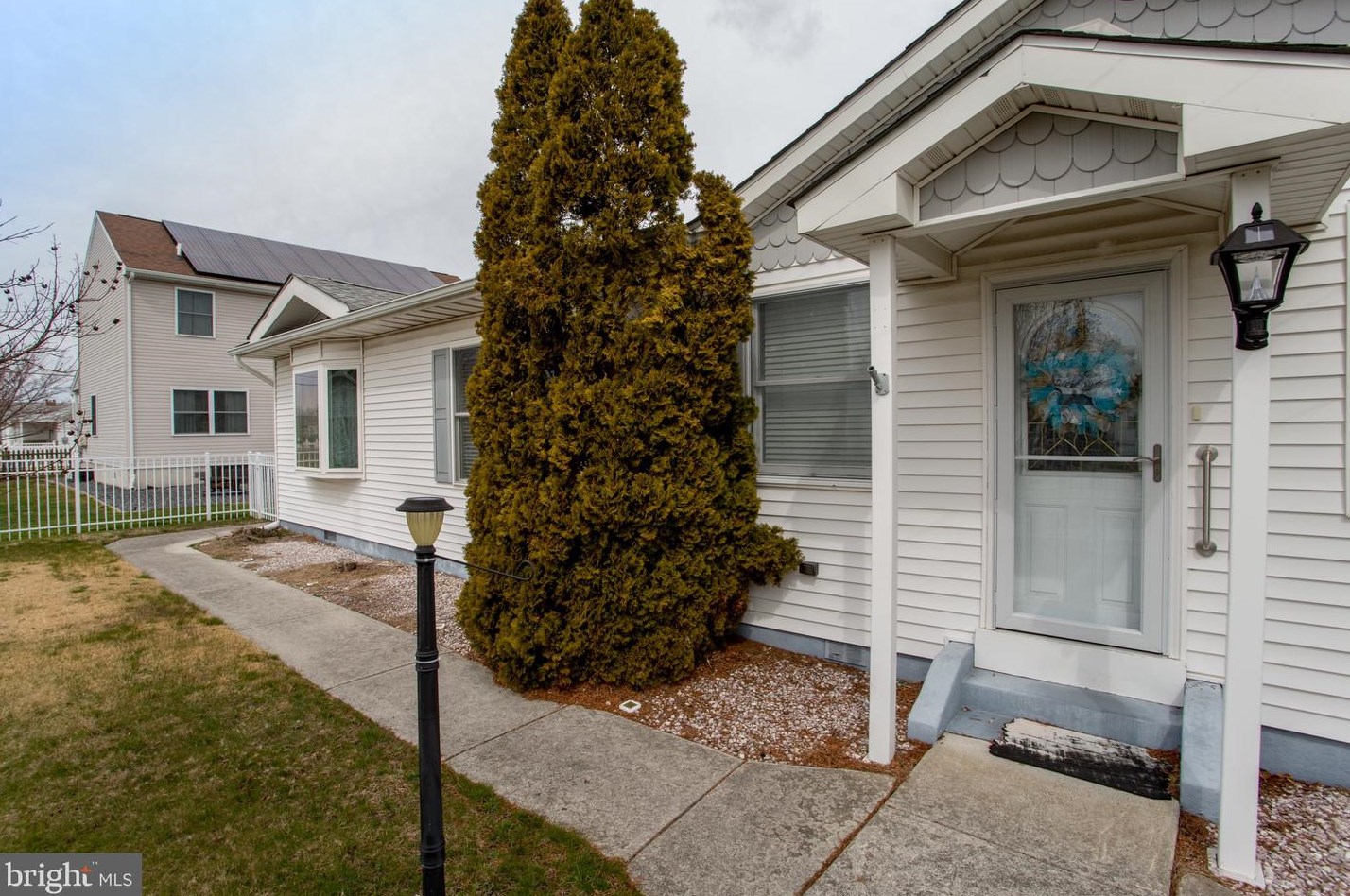 145 Woodland, Miami Beach, NJ 08251