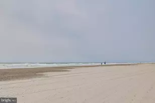 222 E Burk Ave, Wildwood, NJ 08260 - Photo 17