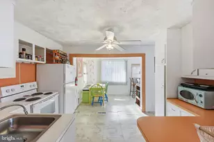 128 W Roberts Ave, Wildwood, NJ 08260 - Photo 27