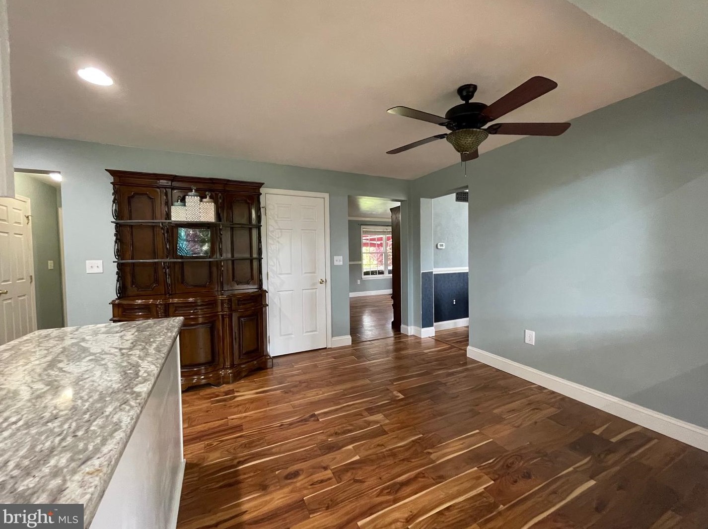 505 Spruce St, Aura NJ 08028-3346 exterior