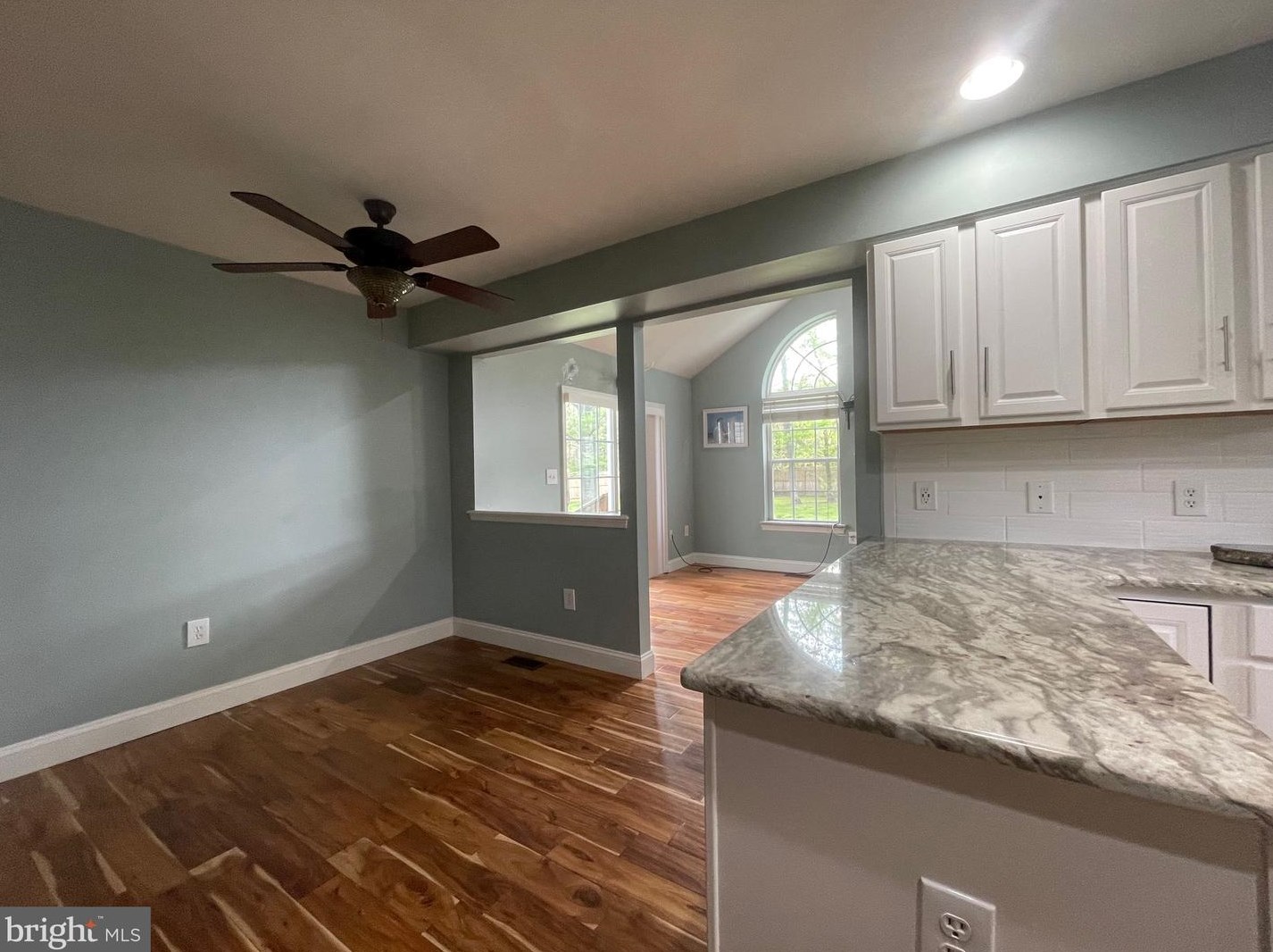 505 Spruce St, Aura NJ 08028-3346 exterior