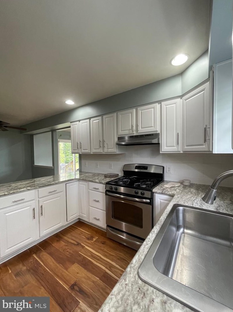 505 Spruce St, Aura NJ 08028-3346 exterior