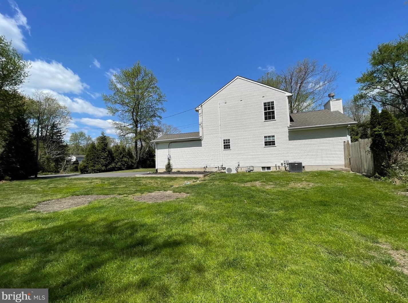 505 Spruce St, Aura NJ 08028-3346 exterior