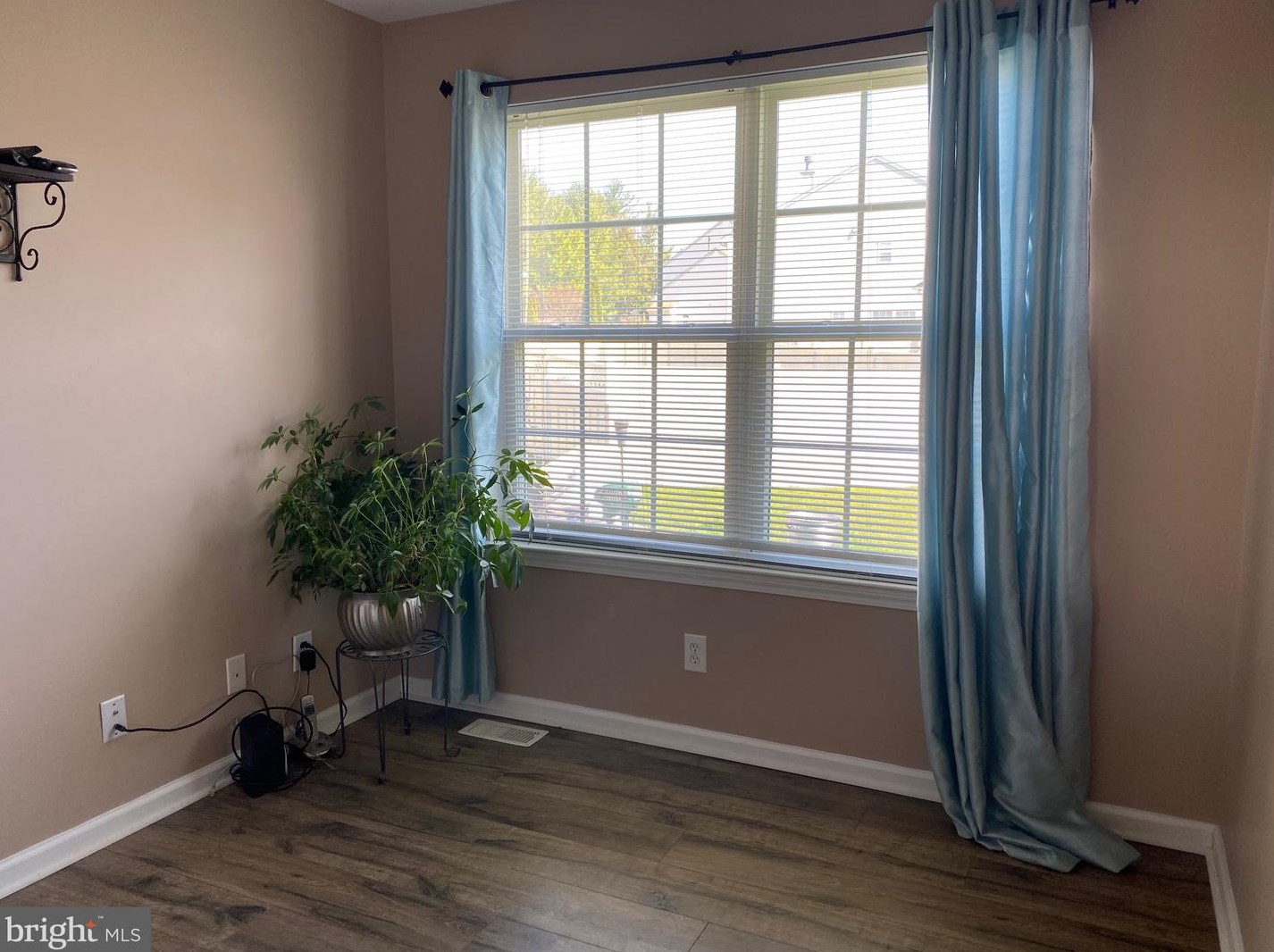 751 Elmhurst Pl, Aura NJ  08028-3013 exterior