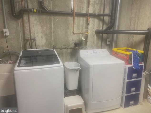 751 Elmhurst Pl, Aura NJ  08028-3013 exterior