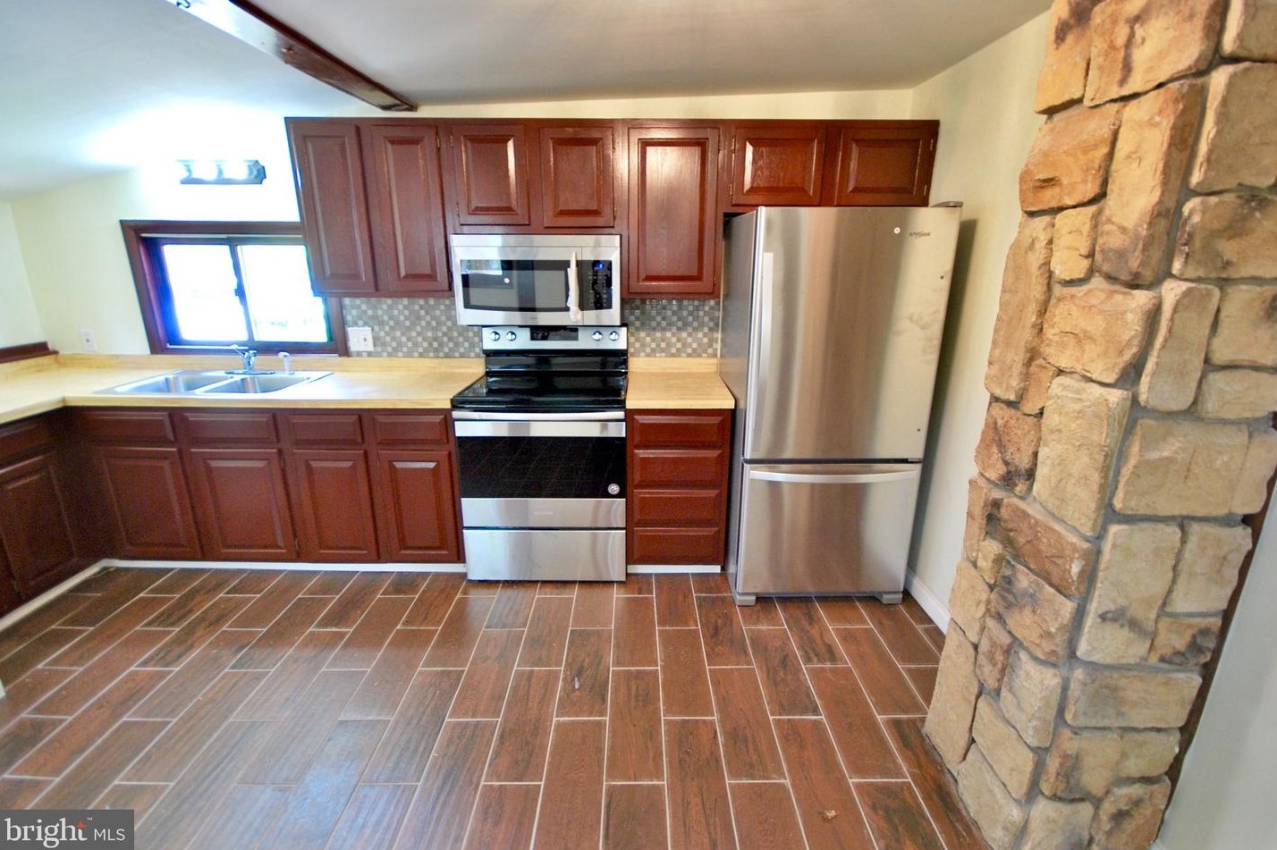 107 9th Ave, Pitman NJ  08071-2207 exterior