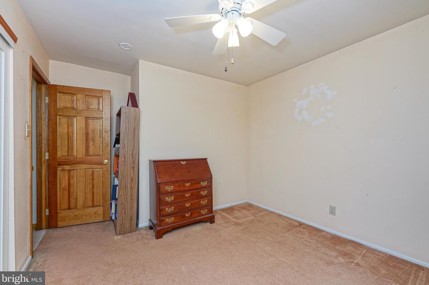 12 Hardwood Ct, Aura NJ 08028-9635 exterior