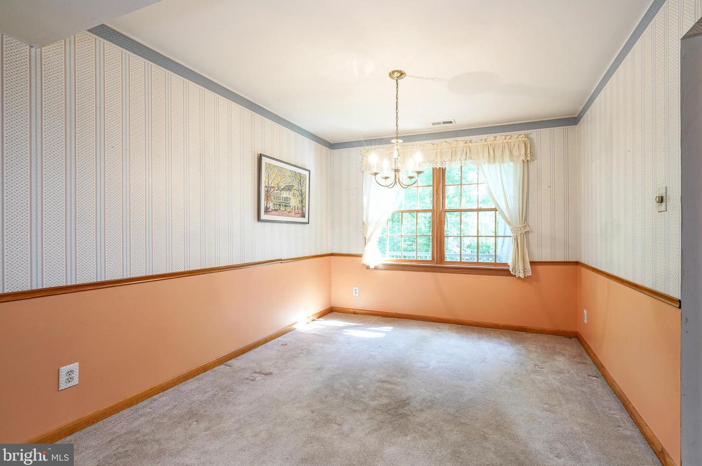 12 Hardwood Ct, Aura NJ 08028-9635 exterior