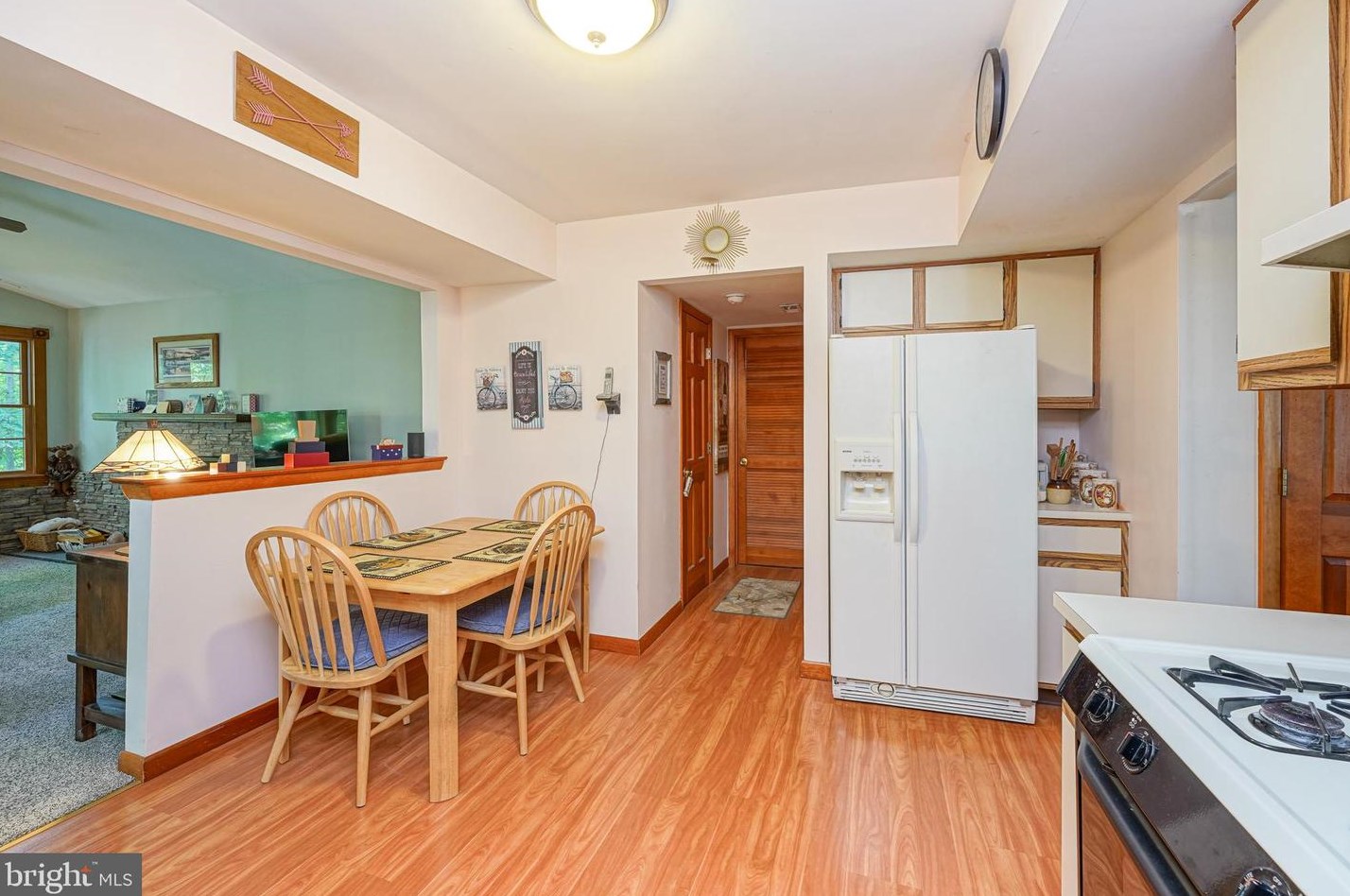 12 Hardwood Ct, Aura NJ 08028-9635 exterior