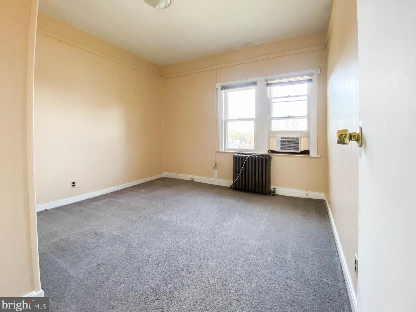 401 Cedar Ave, Pitman NJ  08071-1847 exterior