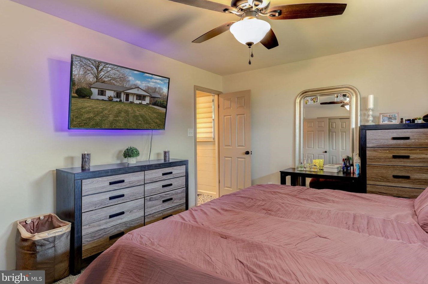 1710 Academy St, Aura NJ  08028-8372 exterior