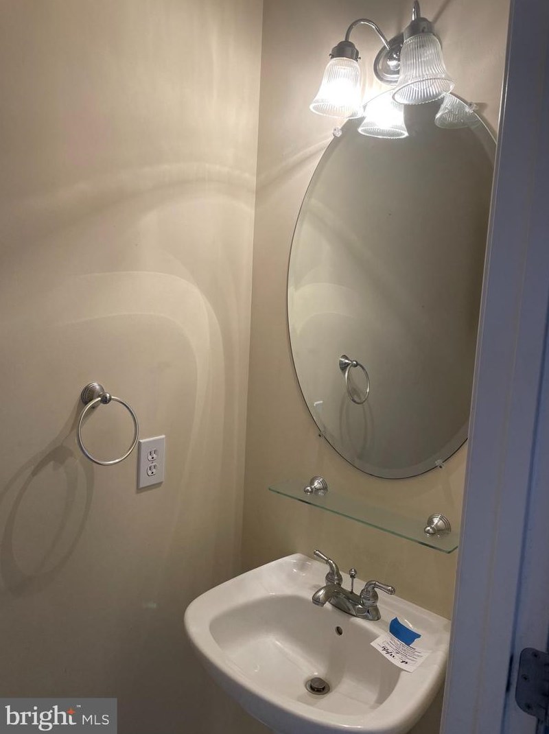 592 Forsythia Dr, Vineland NJ  08360-1801 exterior