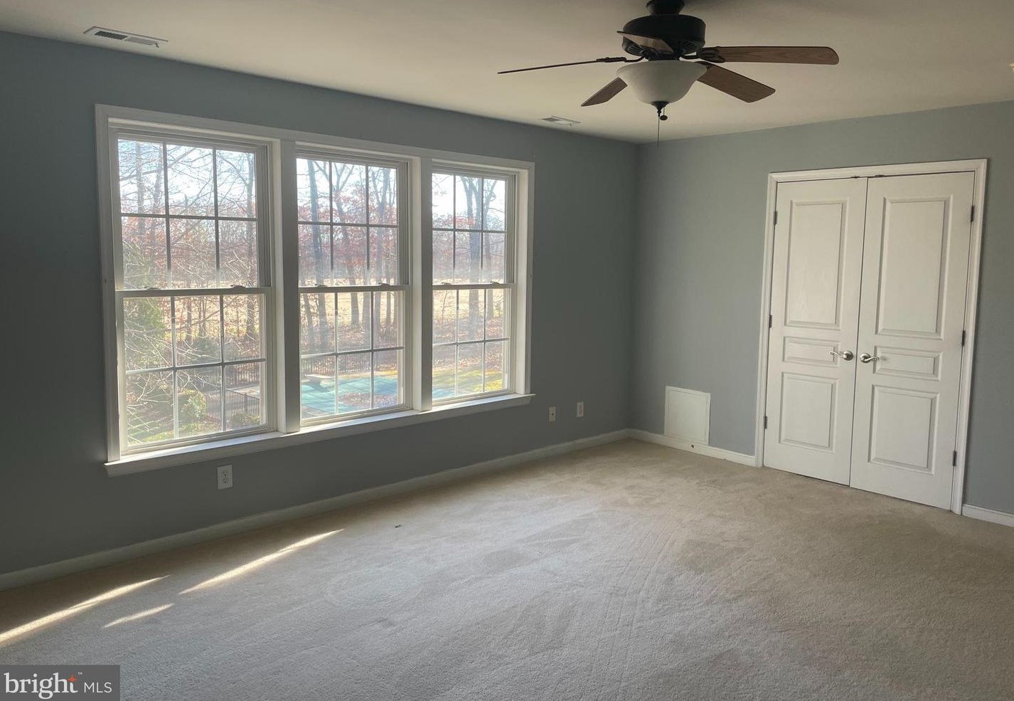 592 Forsythia Dr, Vineland NJ  08360-1801 exterior