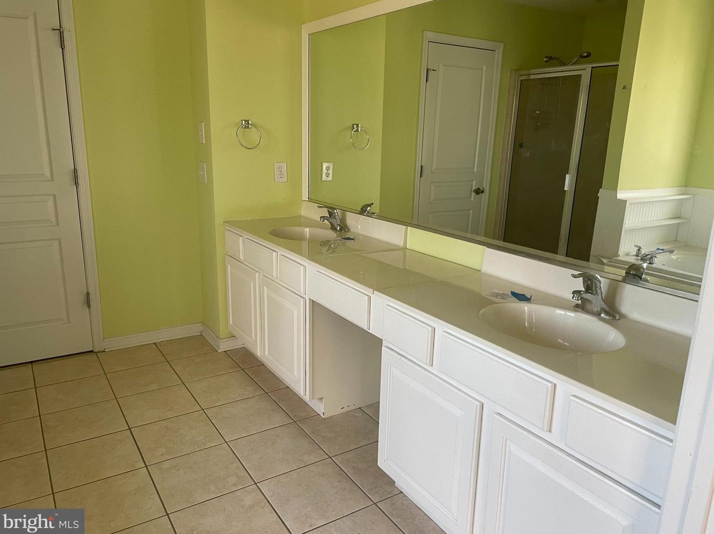 592 Forsythia Dr, Vineland NJ  08360-1801 exterior