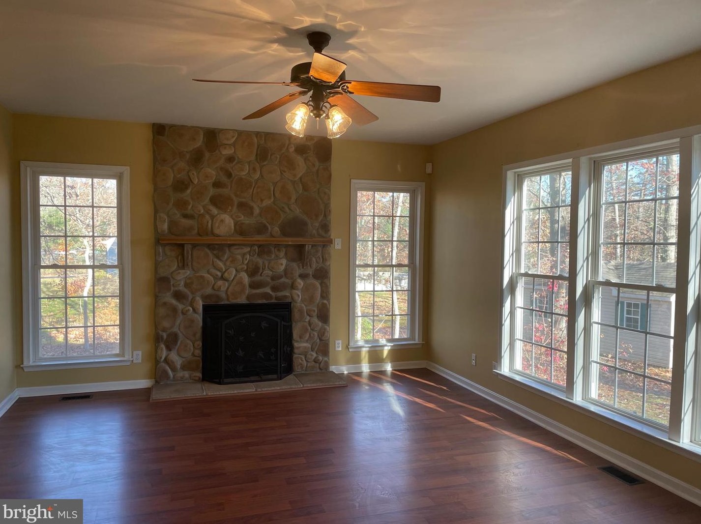 592 Forsythia Dr, Vineland NJ  08360-1801 exterior