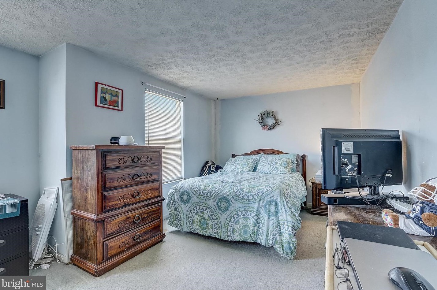 5 Devonshire Dr, Aura NJ  08028-2942 exterior