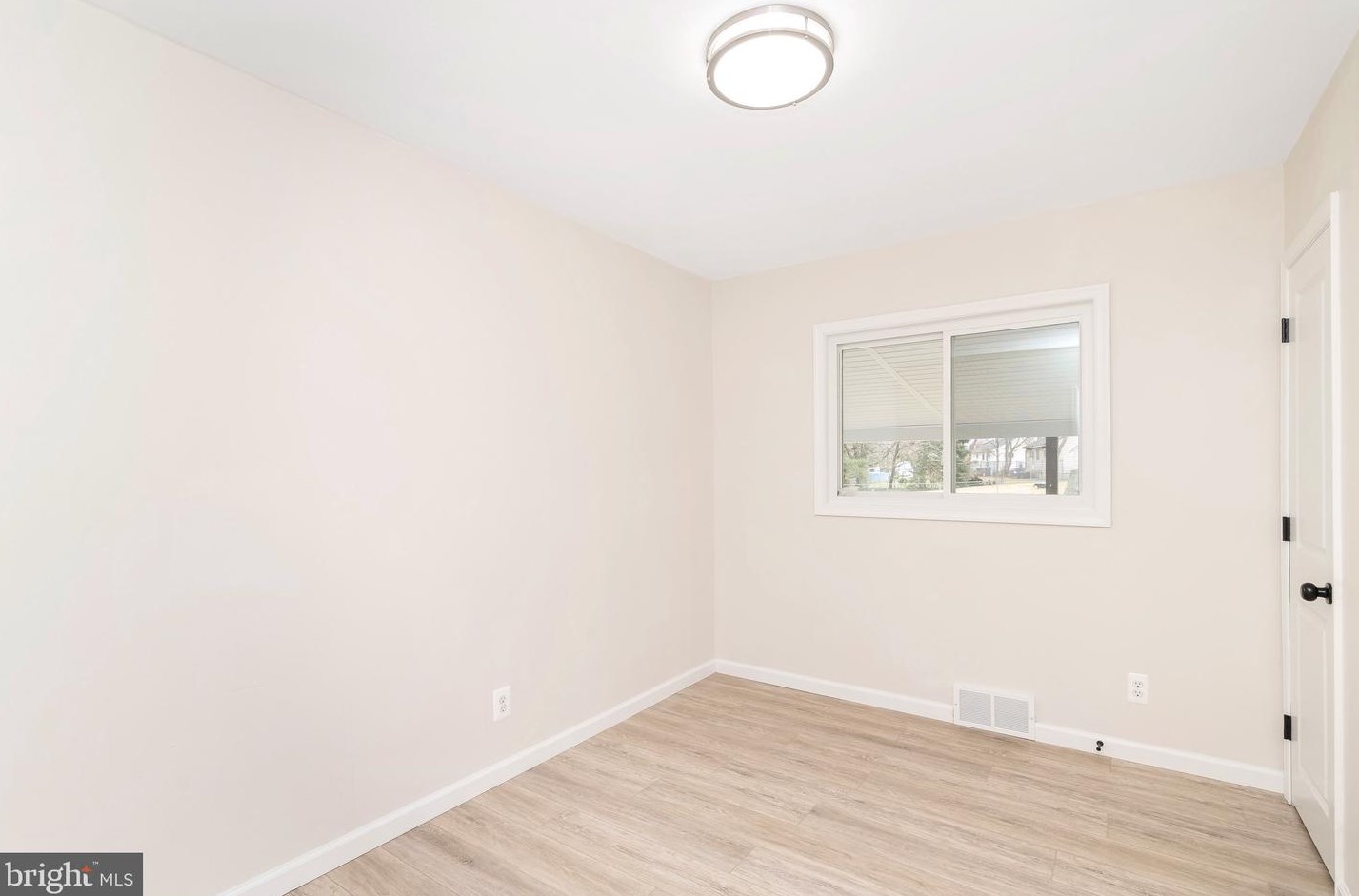 304 Pomona Ave, Aura NJ  08028-1415 exterior