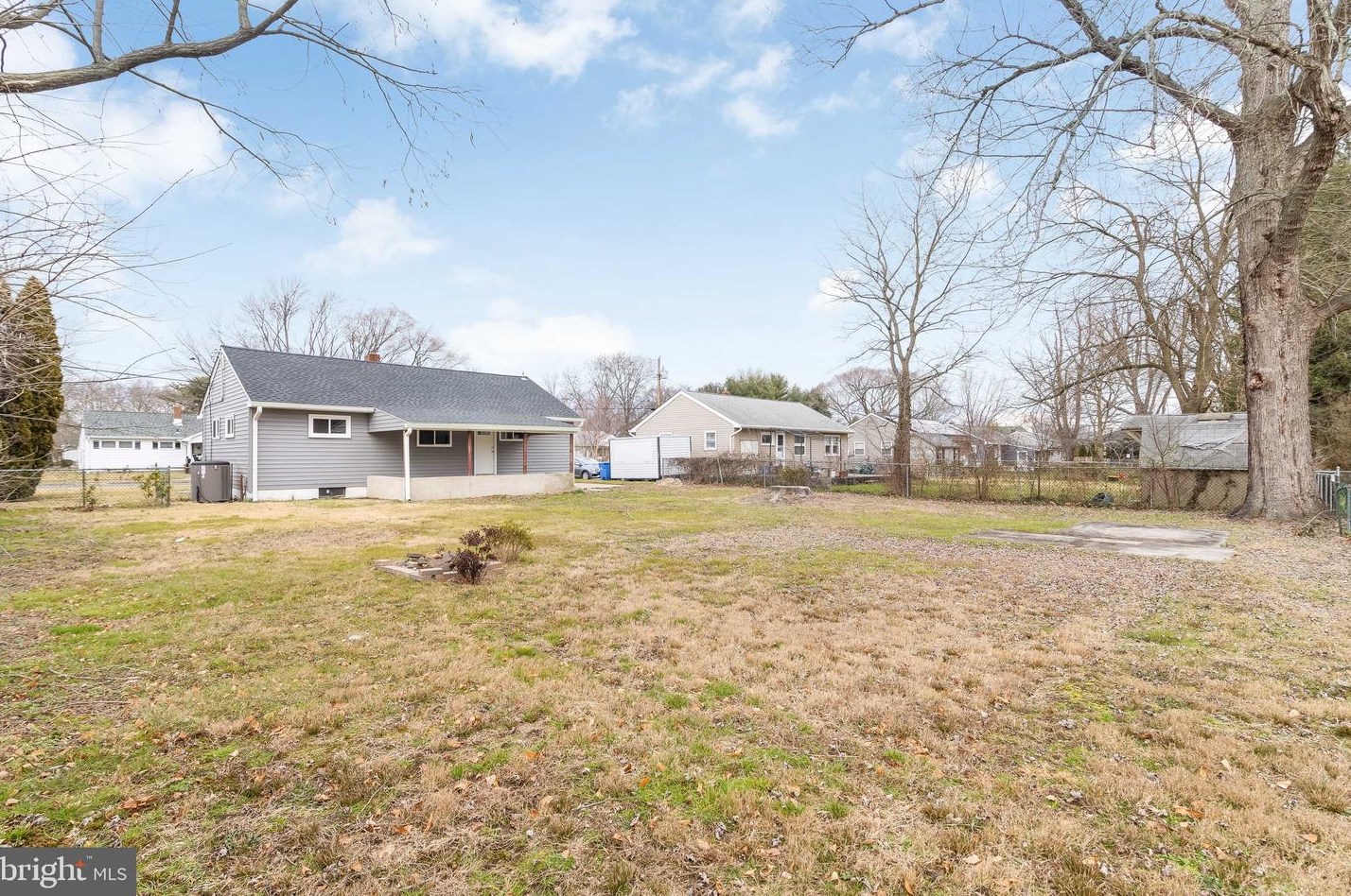 304 Pomona Ave, Aura NJ  08028-1415 exterior