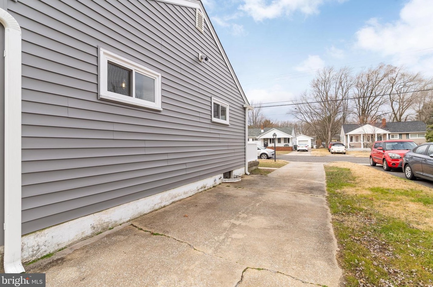 304 Pomona Ave, Aura NJ  08028-1415 exterior