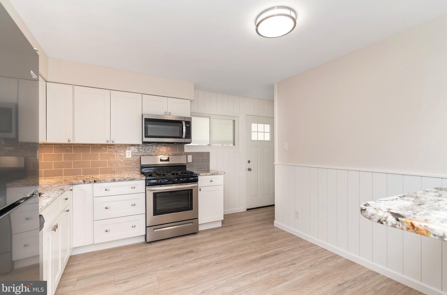 304 Pomona Ave, Aura NJ  08028-1415 exterior