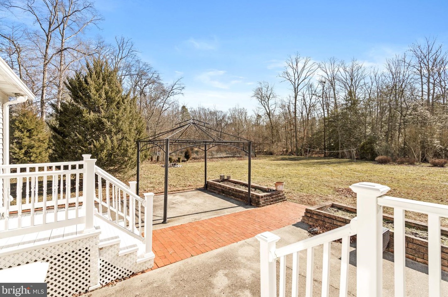 486 High St, Aura NJ  08028-2208 exterior