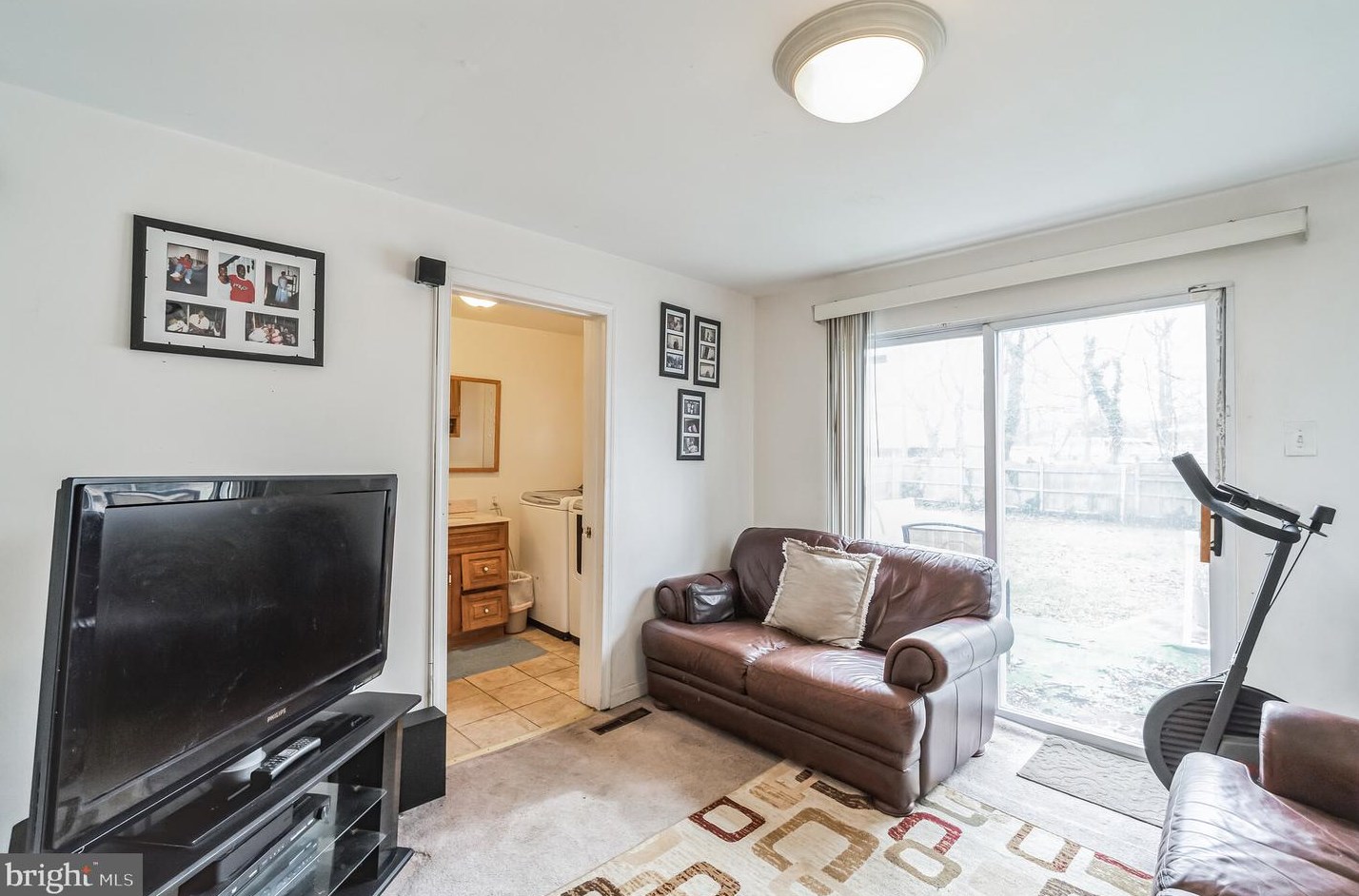 24 New St, West Deptford NJ  08093-1162 exterior