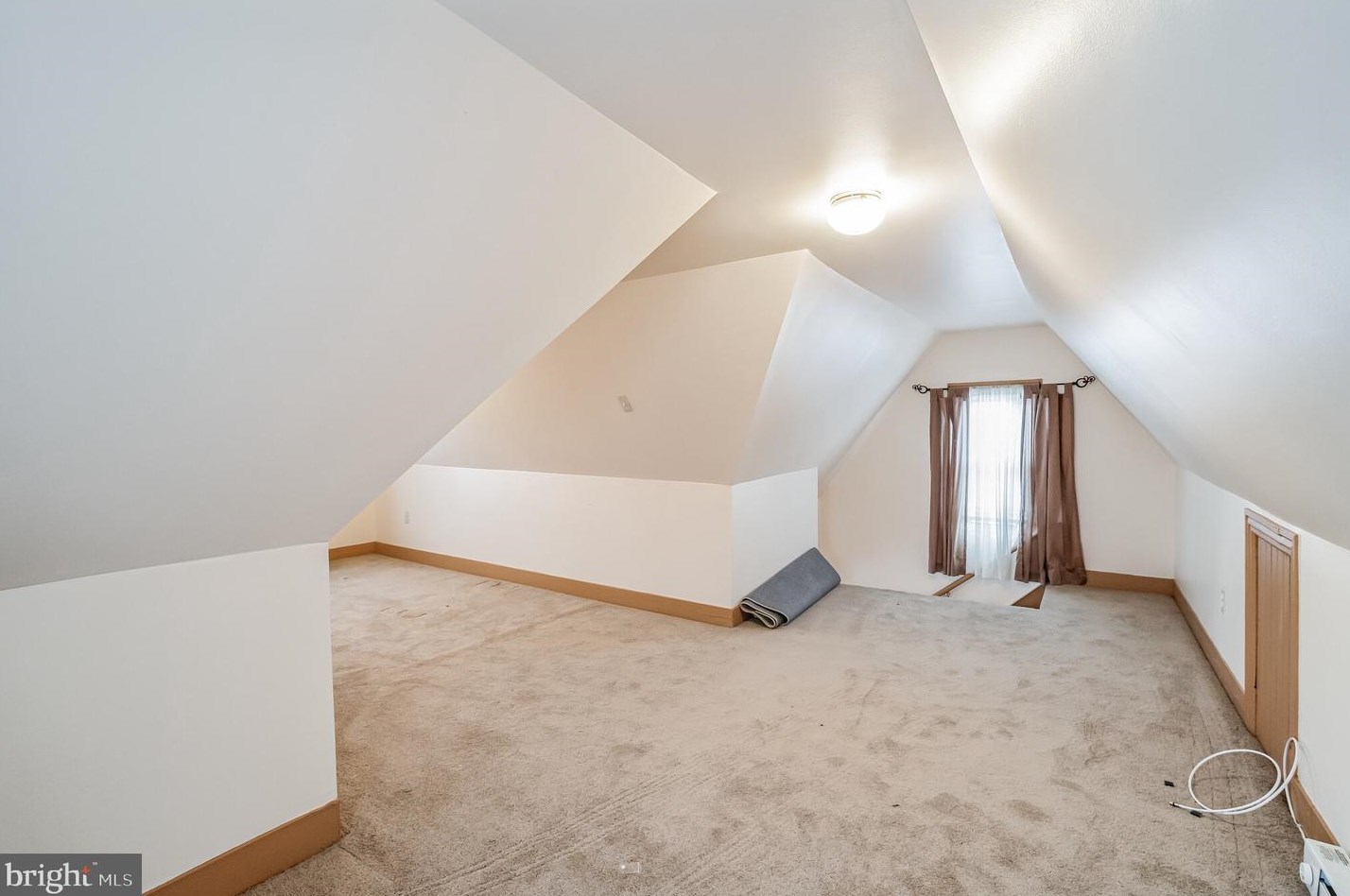 24 New St, West Deptford NJ  08093-1162 exterior