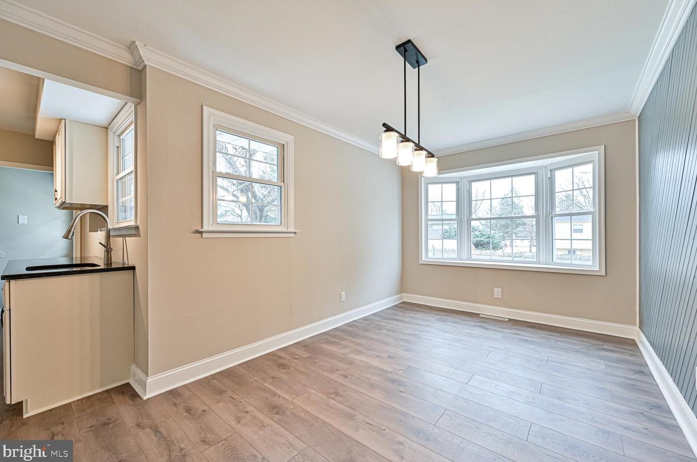 1208 Cedar Ave, Aura NJ  08028-1210 exterior