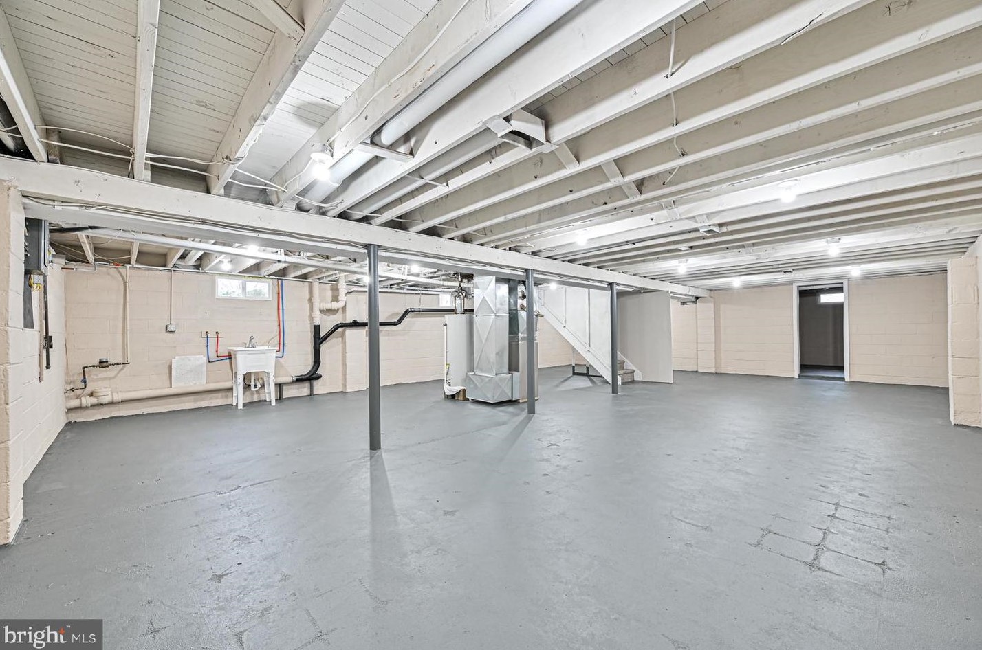 1208 Cedar Ave, Aura NJ  08028-1210 exterior