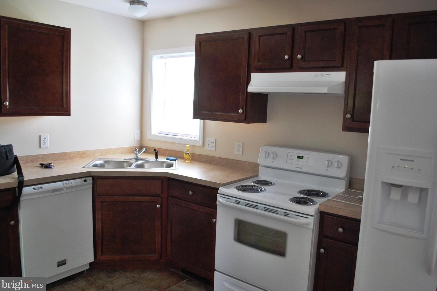 306 Oakwood Ave, Aura NJ  08028-2212 exterior