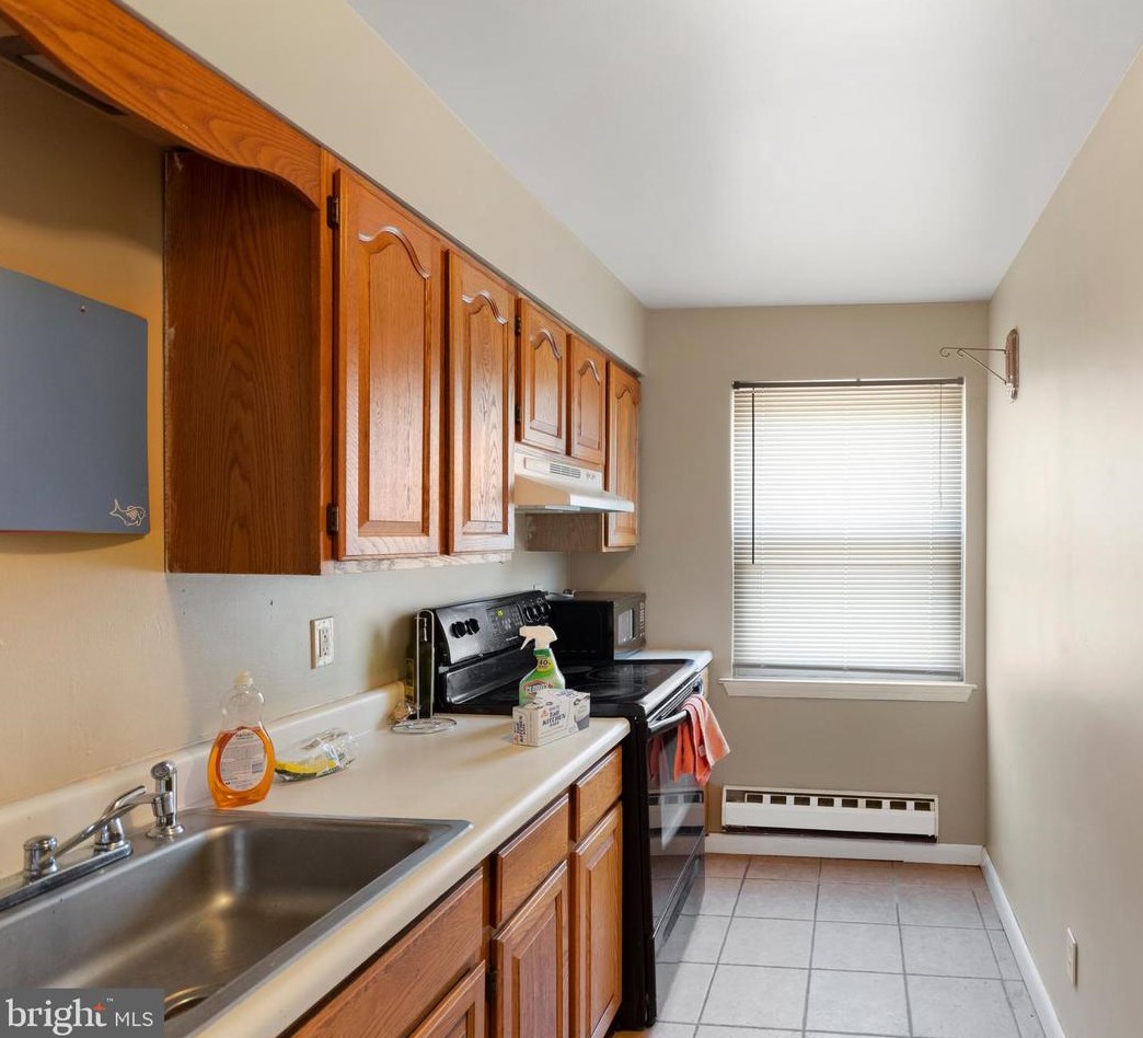 48 State St, Aura NJ  08028-1906 exterior