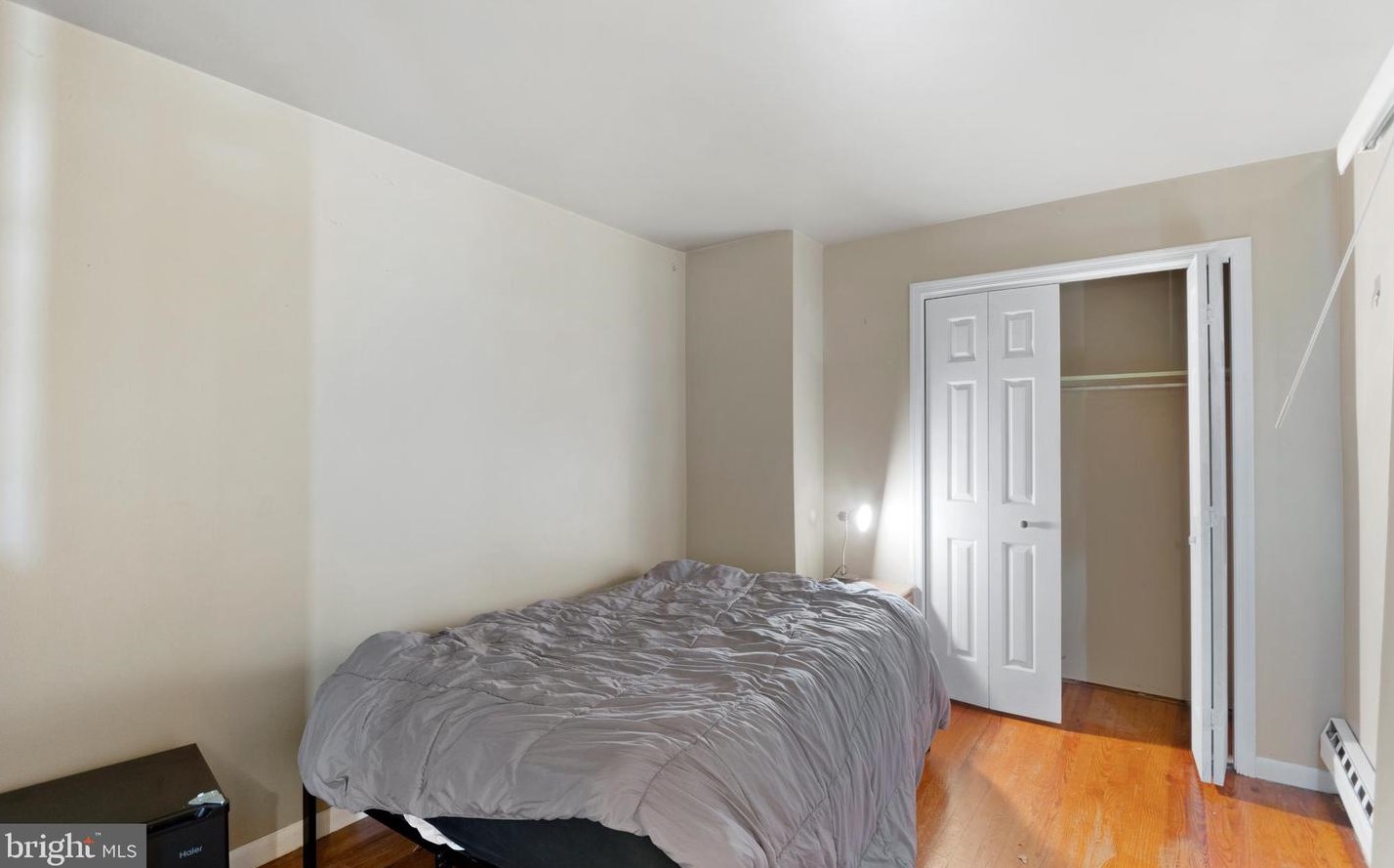 48 State St, Aura NJ  08028-1906 exterior