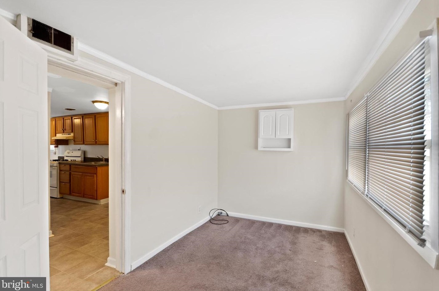 48 State St, Aura NJ  08028-1906 exterior